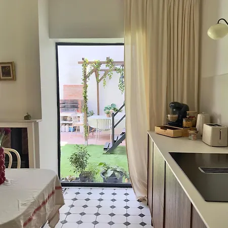 شقة Bajo Junto Al Rio Del Castillo, Piscina & Barbacoa